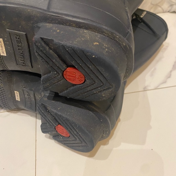Hunter original short rain boots, size 9, navy blue - Picture 7 of 7
